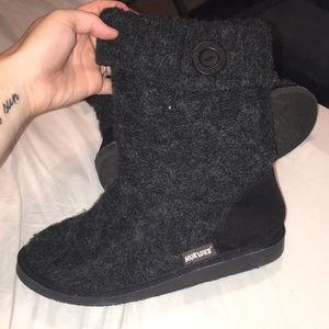 Muk luk size 8 black boots